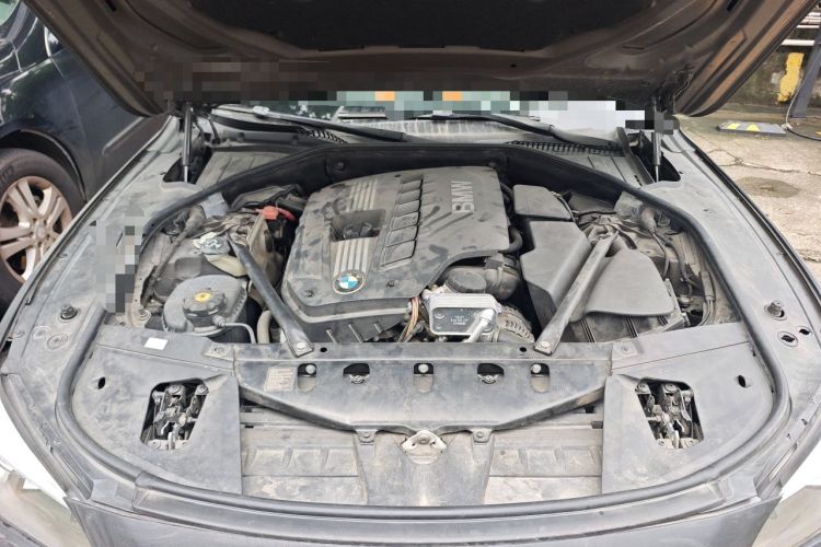 Used BMW 7 Series 2013 730Li Leading Model Engine Bay