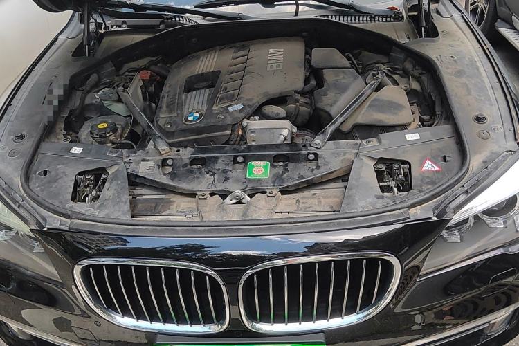 Used BMW 7 Series 2013 730Li Leading Model Engine Bay