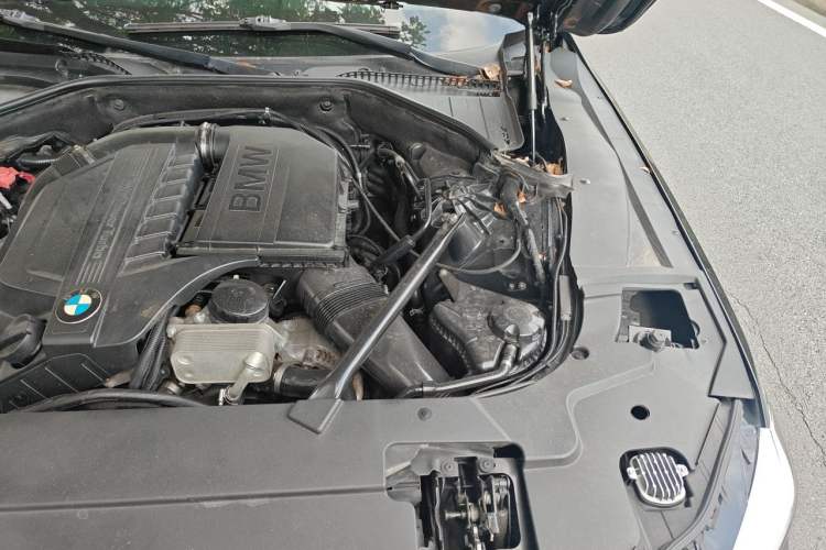 Used BMW 7 Series 2013 740Li Luxury Model Engine Bay Left