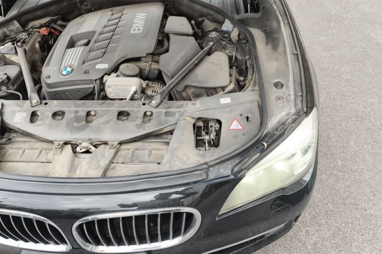 Used BMW 7 Series 2013 730Li Leading Model Engine Bay Left
