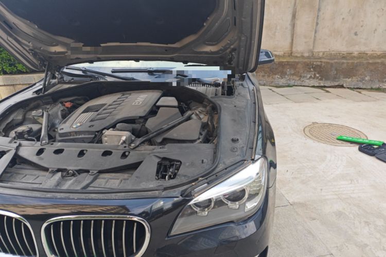 Used BMW 7 Series 2013 730Li Luxury Model Engine Bay Left