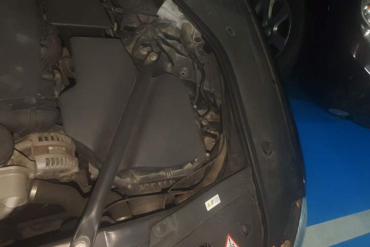 Used BMW 7 Series 2013 730Li Leading Model Engine Bay Left