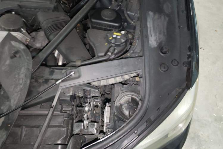 Used BMW 7 Series 2013 740Li xDrive Engine Bay Left