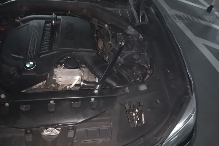 Used BMW 7 Series 2013 740Li Leading Model Engine Bay Left