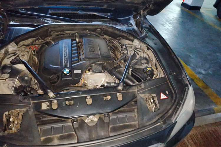 Used BMW 7 Series 2013 740Li Leading Model Engine Bay Left