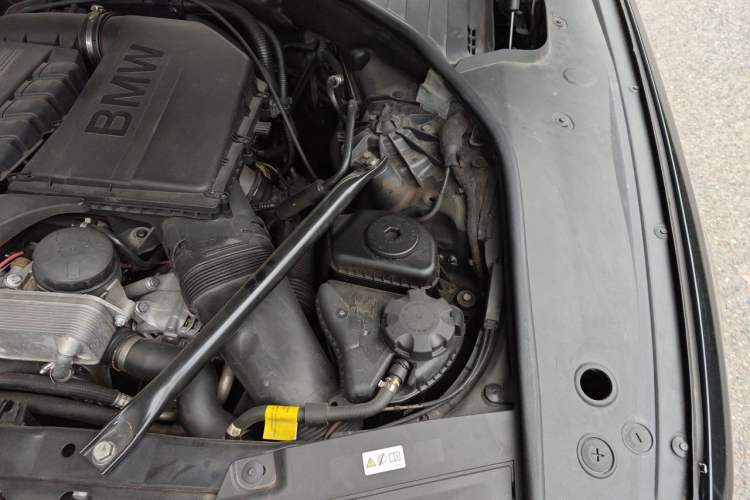 Used BMW 7 Series 2013 740Li xDrive Engine Bay Left