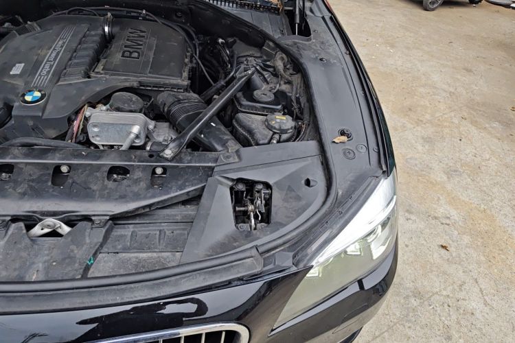 Used BMW 7 Series 2013 740Li xDrive Engine Bay Left