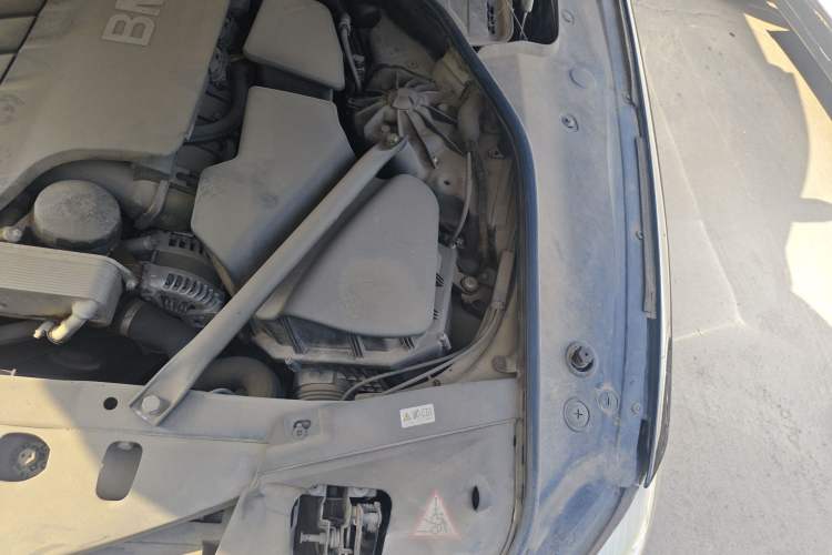 Used BMW 7 Series 2013 730Li Leading Model Engine Bay Left