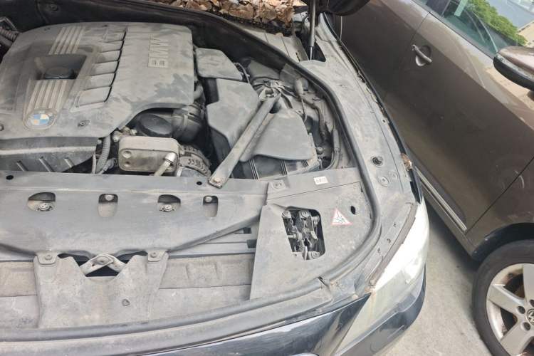 Used BMW 7 Series 2013 730Li Leading Model Engine Bay Left