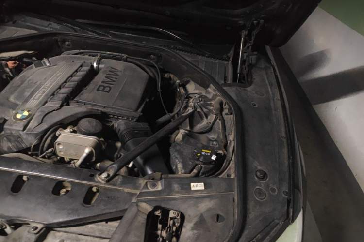 Used BMW 7 Series 2013 740Li Leading Model Engine Bay Left