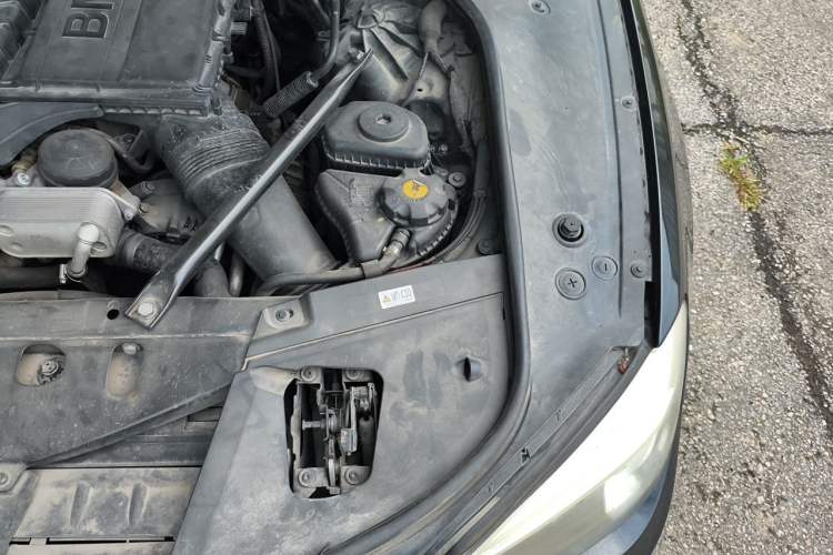 Used BMW 7 Series 2013 740Li xDrive Engine Bay Left