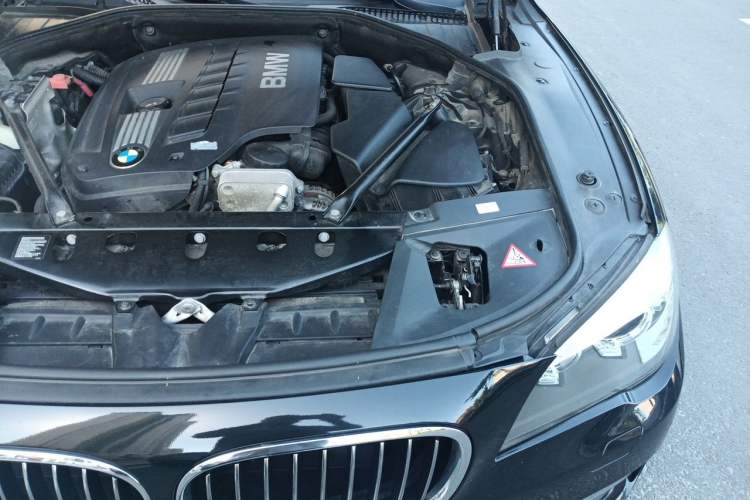 Used BMW 7 Series 2013 730Li Leading Model Engine Bay Left