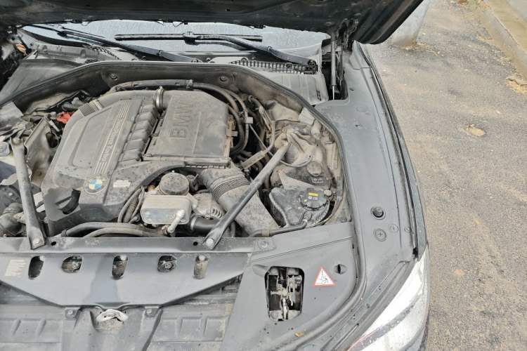 Used BMW 7 Series 2013 740Li Leading Model Engine Bay Left