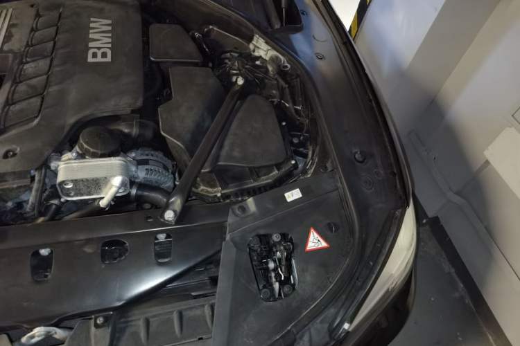 Used BMW 7 Series 2013 730Li Luxury Model Engine Bay Left