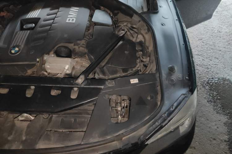Used BMW 7 Series 2013 730Li Leading Model Engine Bay Left