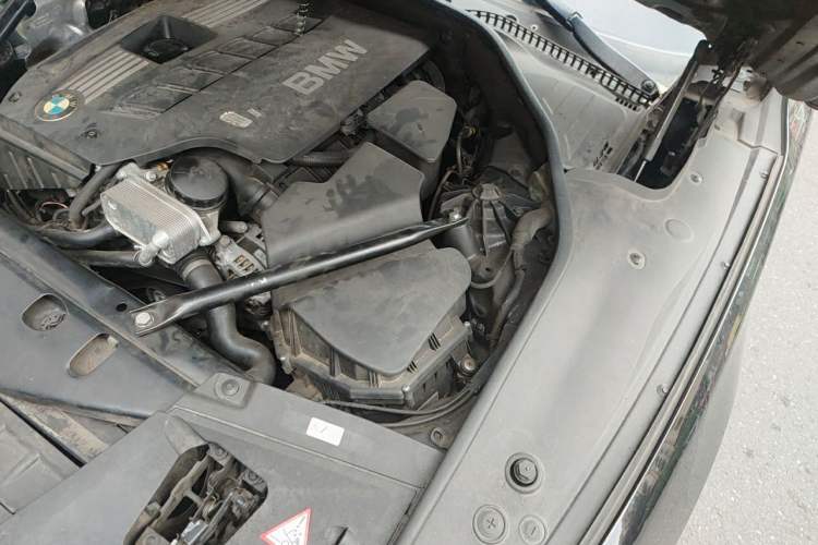 Used BMW 7 Series 2013 730Li Luxury Model Engine Bay Left