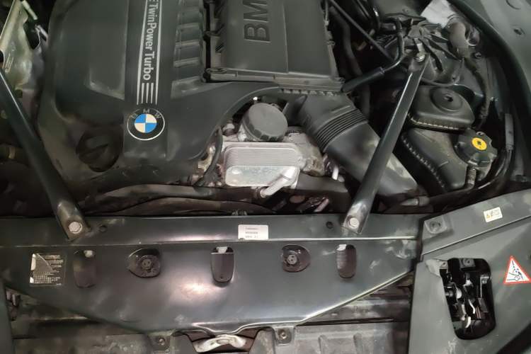 Used BMW 7 Series 2013 740Li xDrive Engine Bay Left
