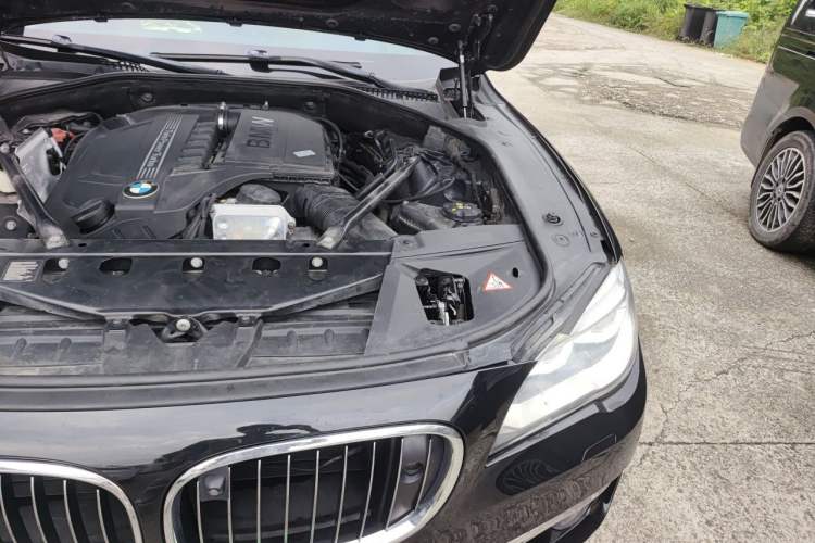 Used BMW 7 Series 2013 740Li Luxury Model Engine Bay Left