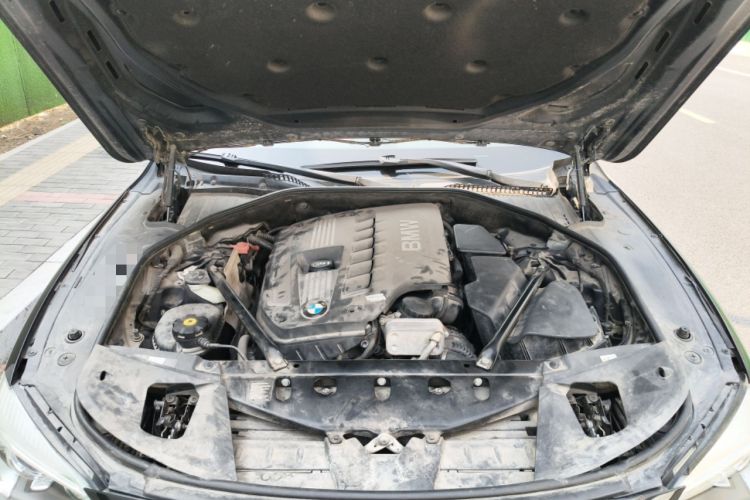 Used BMW 7 Series 2013 730Li Leading Model Engine Bay