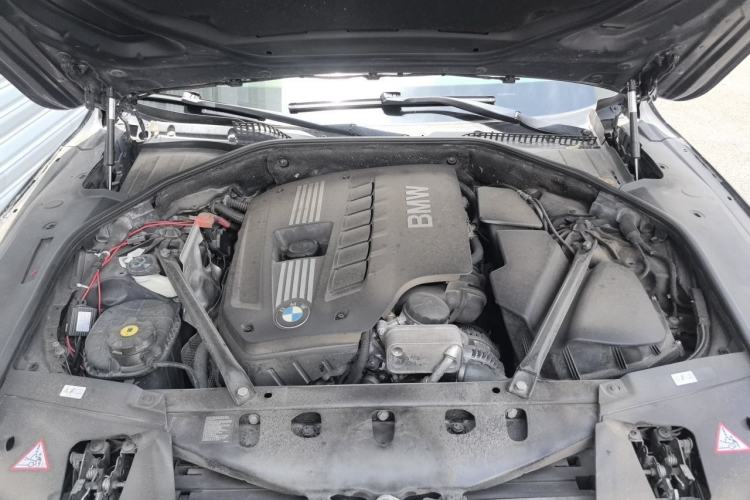 Used BMW 7 Series 2013 730Li Leading Model Engine Bay