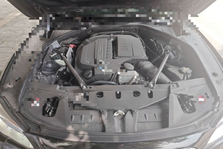 Used BMW 7 Series 2013 740Li Leading Model Engine Bay