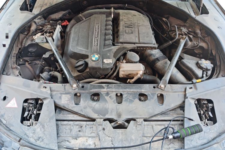 Used BMW 7 Series 2013 740Li Luxury Model Engine Bay