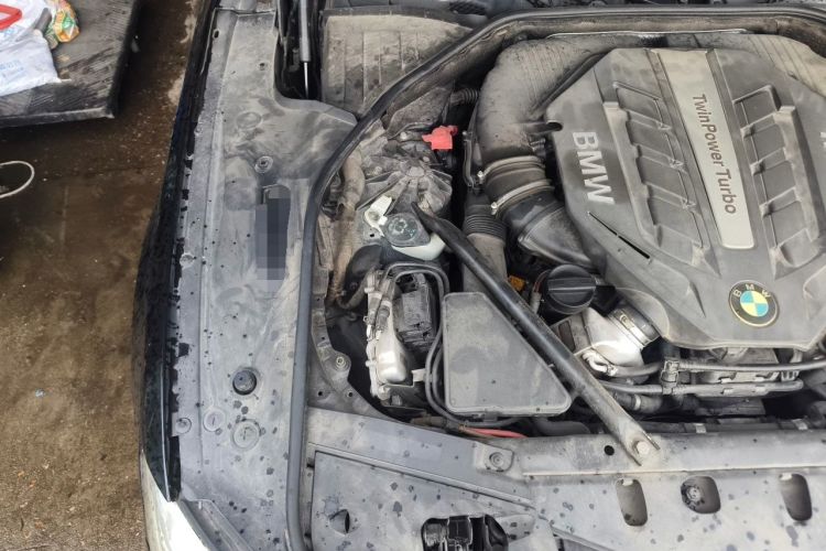 Used BMW 7 Series 2013 750Li xDrive Engine Bay Right