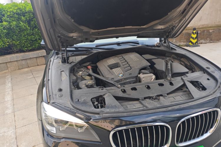 Used BMW 7 Series 2013 730Li Luxury Model Engine Bay Right