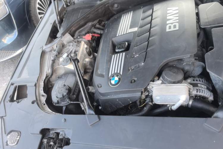 Used BMW 7 Series 2013 730Li Luxury Model Engine Bay Right