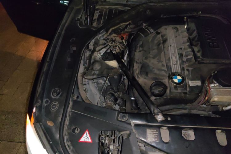Used BMW 7 Series 2013 740Li Luxury Model Engine Bay Right