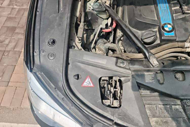 Used BMW 7 Series 2013 740Li Hybrid Edition Engine Bay Right