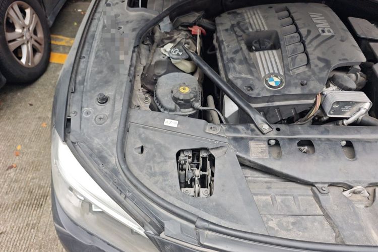 Used BMW 7 Series 2013 730Li Leading Model Engine Bay Right