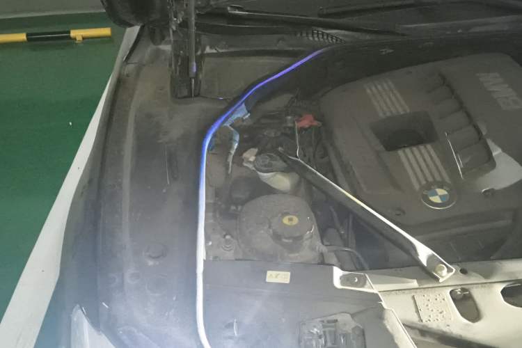 Used BMW 7 Series 2013 730Li Leading Model Engine Bay Right