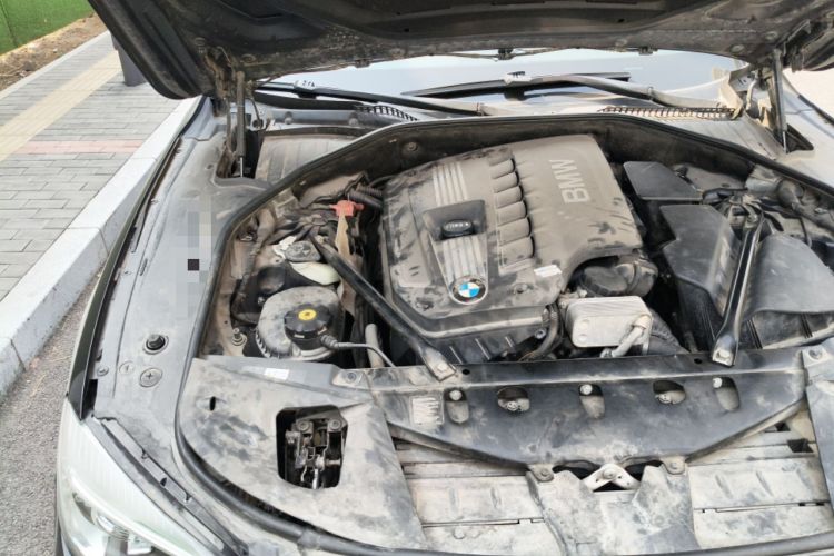 Used BMW 7 Series 2013 730Li Leading Model Engine Bay Right