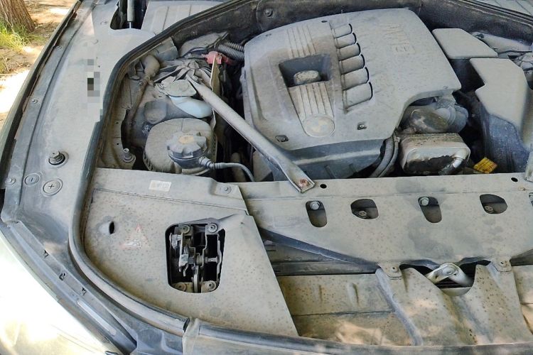 Used BMW 7 Series 2013 730Li Leading Model Engine Bay Right