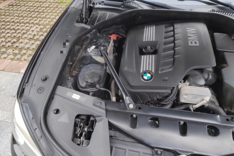 Used BMW 7 Series 2013 730Li Luxury Model Engine Bay Right
