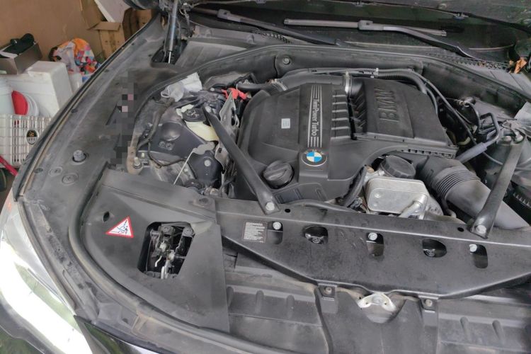 Used BMW 7 Series 2013 740Li Leading Model Engine Bay Right