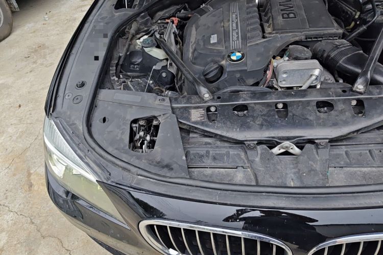 Used BMW 7 Series 2013 740Li xDrive Engine Bay Right