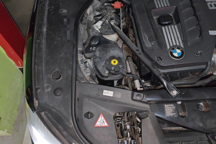 Used BMW 7 Series 2013 730Li Luxury Model Engine Bay Right