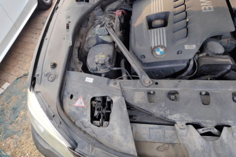 Used BMW 7 Series 2013 730Li Luxury Model Engine Bay Right