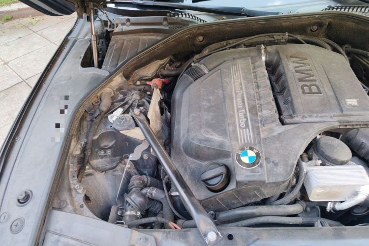 Used BMW 7 Series 2013 740Li Luxury Model Engine Bay Right