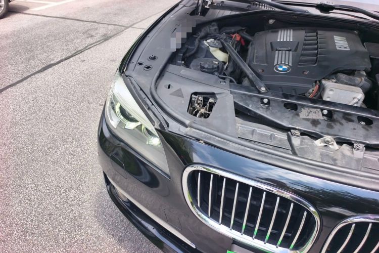 Used BMW 7 Series 2013 730Li Leading Model Engine Bay Right