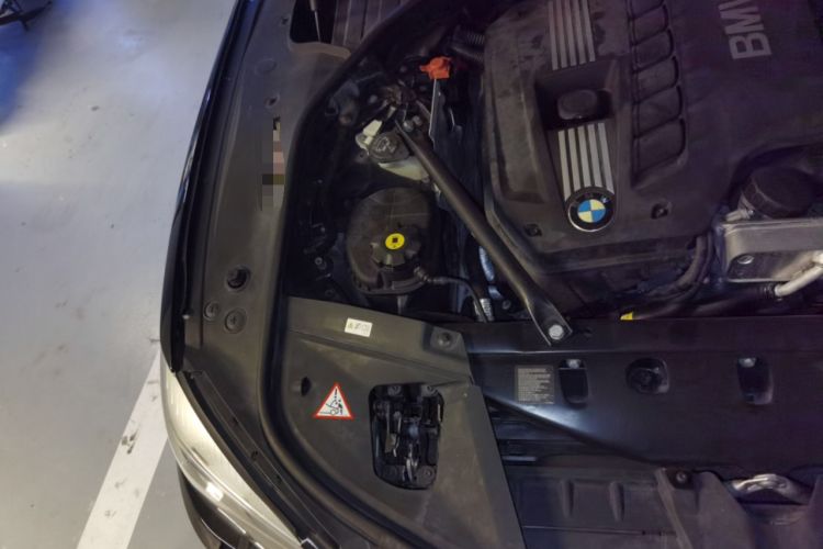 Used BMW 7 Series 2013 730Li Luxury Model Engine Bay Right