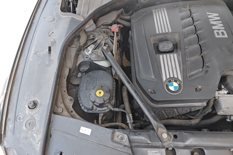 Used BMW 7 Series 2013 730Li Leading Model Engine Bay Right