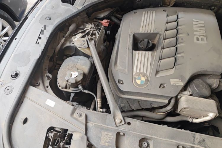 Used BMW 7 Series 2013 730Li Luxury Model Engine Bay Right