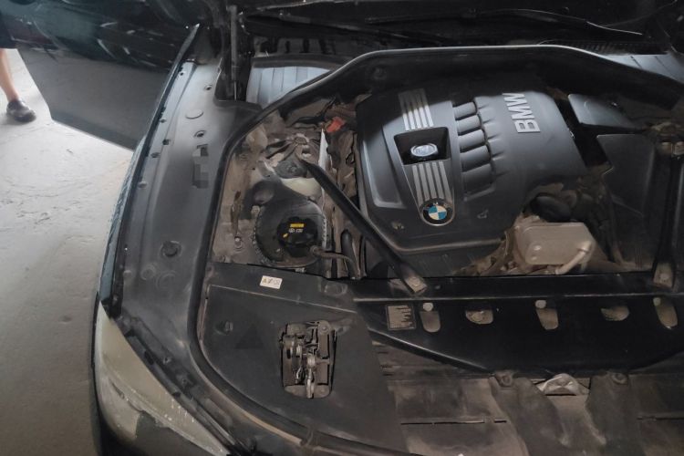 Used BMW 7 Series 2013 730Li Leading Model Engine Bay Right