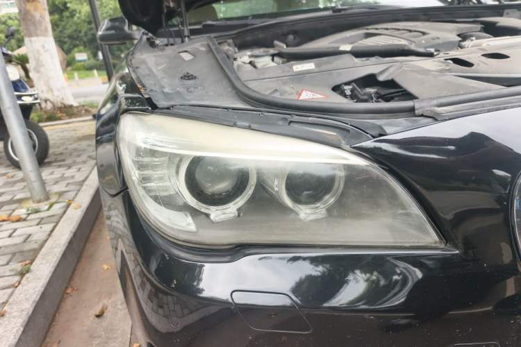 Used BMW 7 Series 2013 730Li Leading Model Engine Bay Right