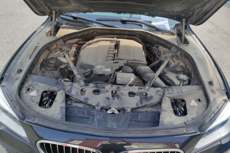 Used BMW 7 Series 2013 740Li Leading Model Engine Bay