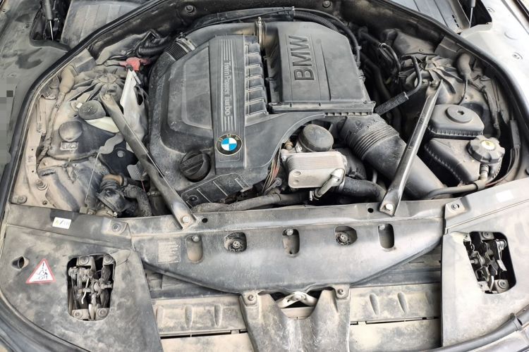 Used BMW 7 Series 2013 740Li xDrive Engine Bay