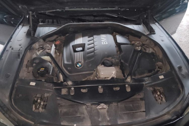 Used BMW 7 Series 2013 730Li Leading Model Engine Bay